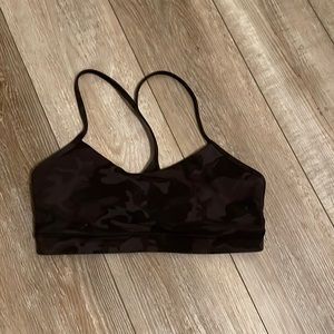 Lululemon Flow Y Nulu bra light support